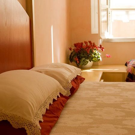 La Tata B&B Lerici Oda fotoğraf